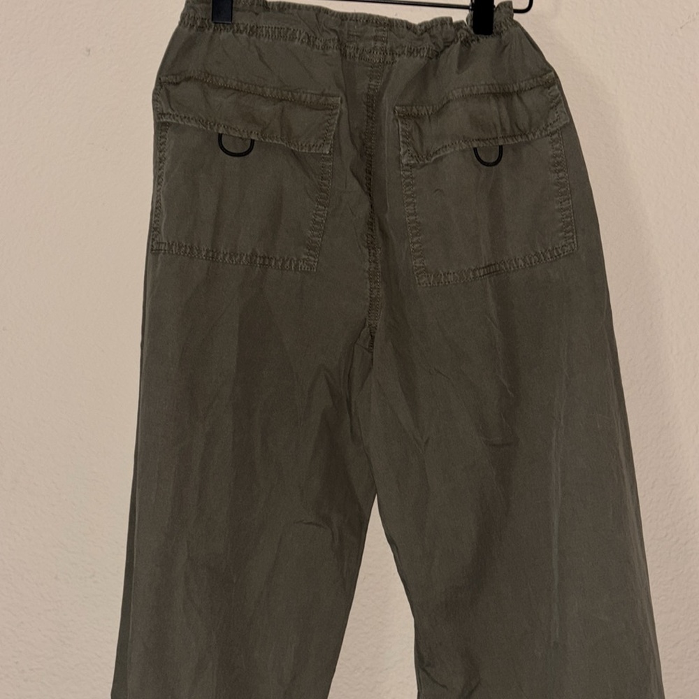 NWT Garage Paxton Parachute Pants In The Color Army Green - Picture 3 of 5